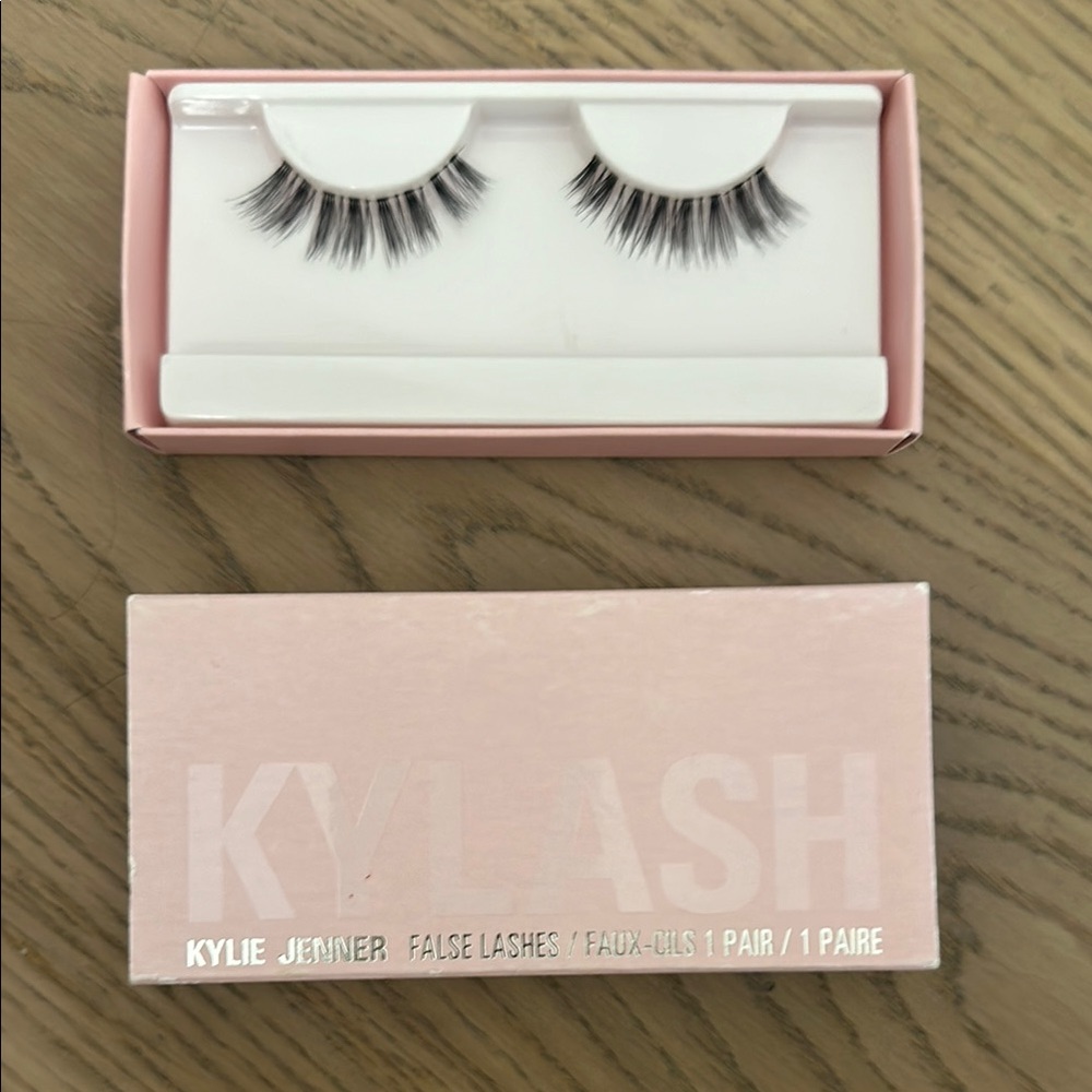 KYLASH Faux Lashes